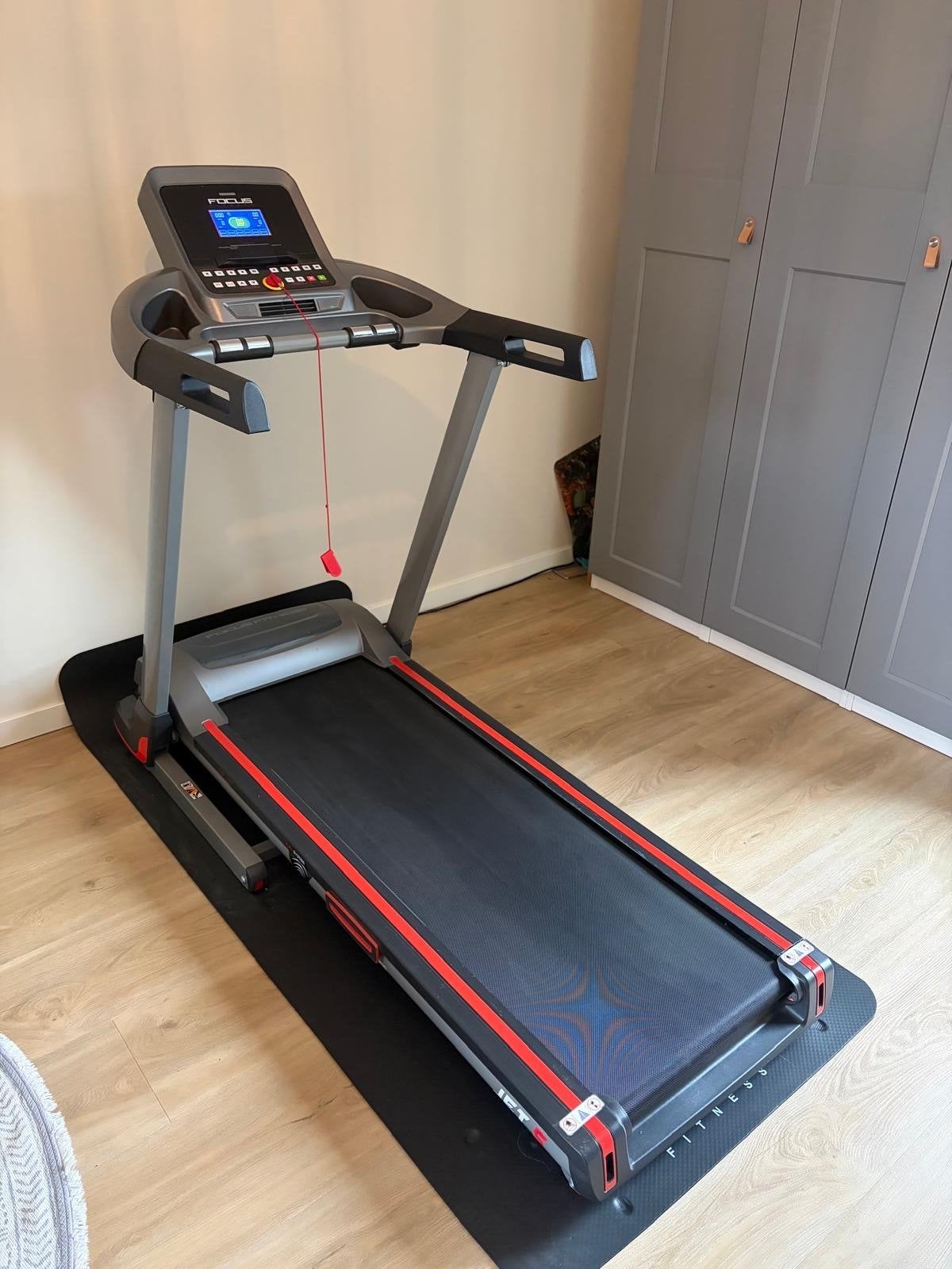 Focus Fitness Jet 5 Loopband, Sport en Fitness, Ophalen, Gebruikt, Metaal, Loopband