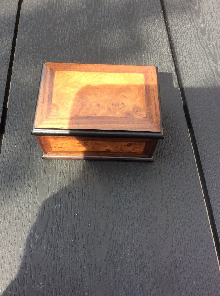 Te koop aangeboden Reuge speeldoos, Ophalen