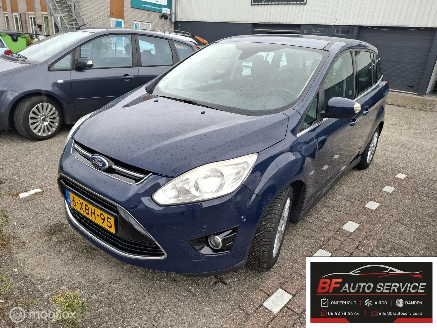Ford Grand C-Max 1.6 EcoBoost Titanium/Leder/Stoelverwarming, Voorwielaandrijving, 15 km/l, Gebruikt, 4 cilinders