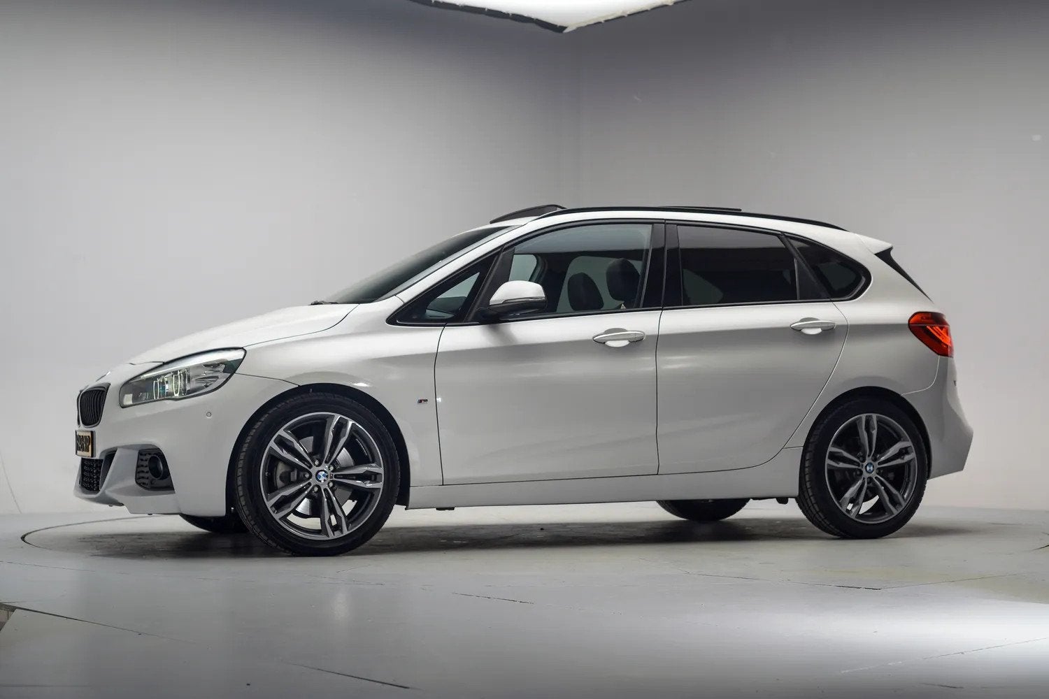 BMW 2 Serie Active Tourer 225i M-Sport High Executive [ Pano, Automaat, 1998 cc, Automatische klimaatregeling, Gebruikt