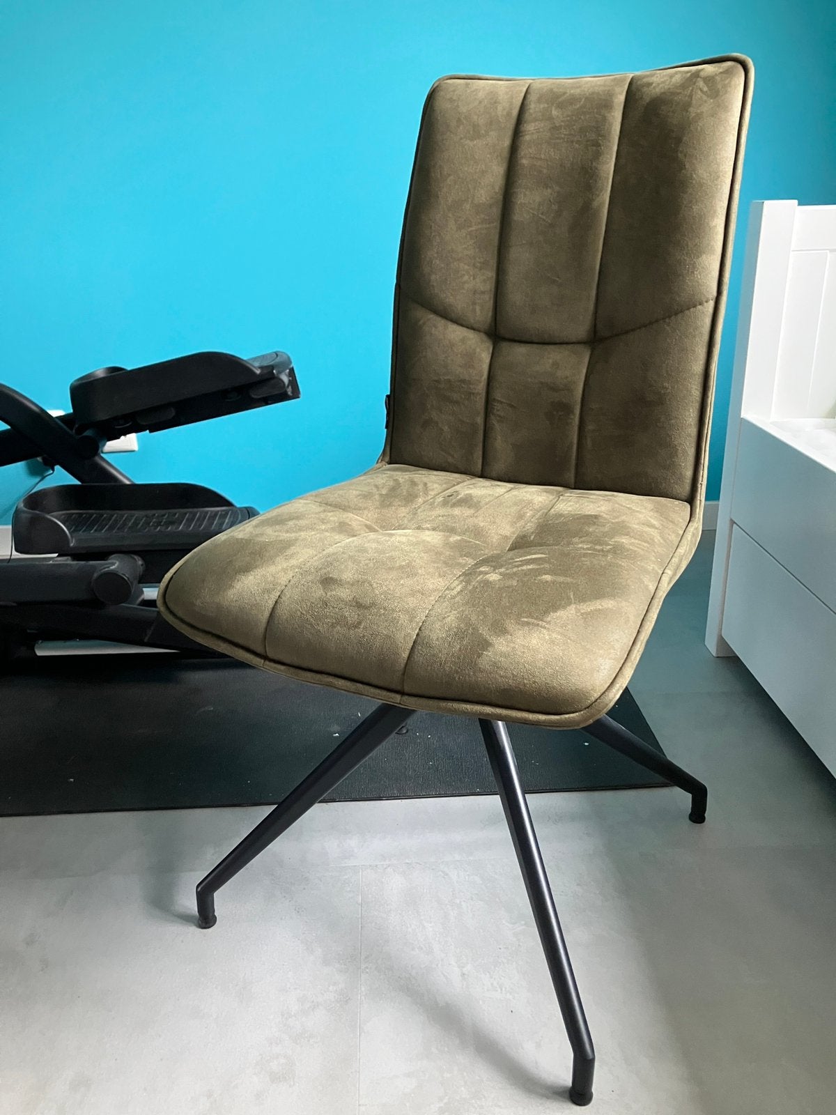 Donkergroene eettafel stoel draaibaar van de Bommel, Ophalen, Zo goed als nieuw, Rechthoekig, 50 tot 100 cm