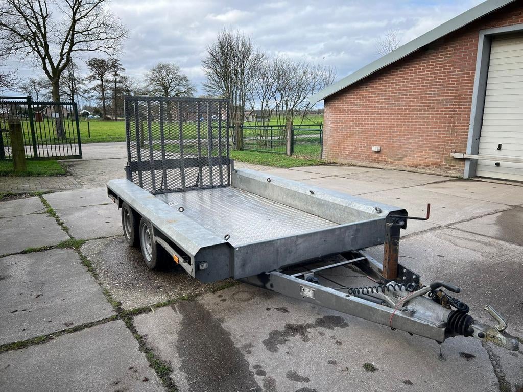 Te koop: machinetransporter 3500kg., Auto diversen, Aanhangers en Bagagewagens, Ophalen, Zo goed als nieuw