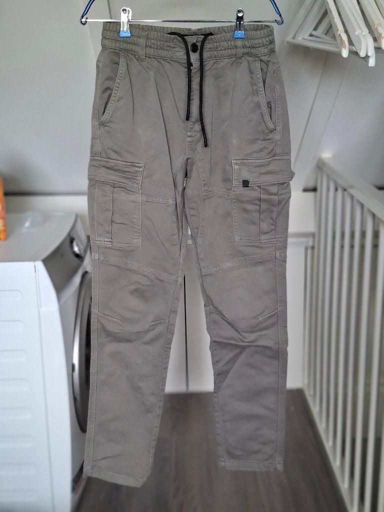 Broek groen Ashes to dust  maat XS, Kleding | Heren, Broeken en Pantalons, Ashes to dust, Ophalen of Verzenden, Zo goed als nieuw