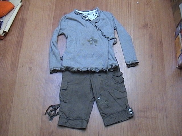 BAMPIDANO JR groene 3/4 broek + groen / wit wikkelvestje 104, Gebruikt, Meisje, Setje, Bampidano