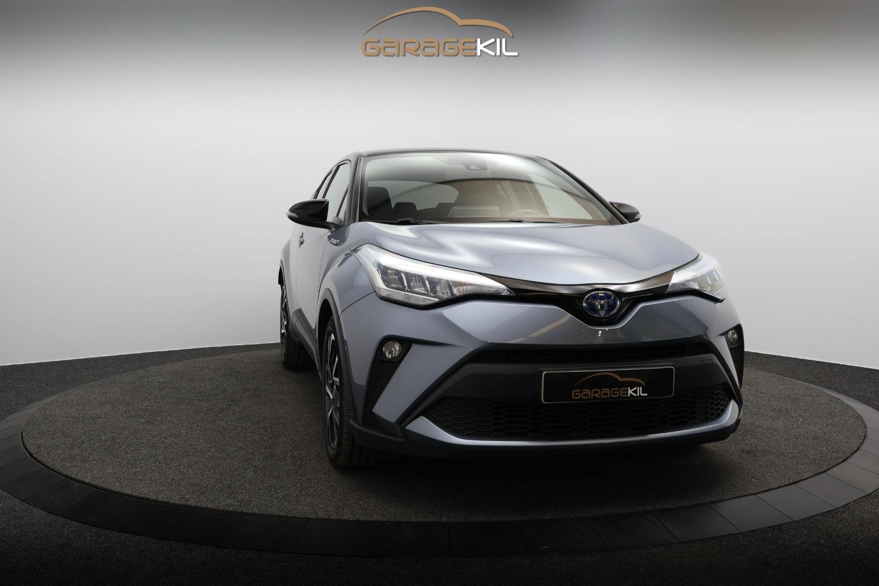 Toyota C-HR 2.0 Hybrid Dynamic Two-Tone / LED / Carplay / Ke, Stof, Euro 6, 4 cilinders, Bedrijf