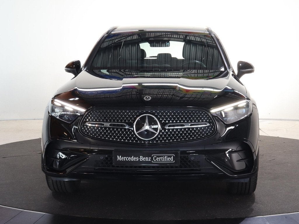 Mercedes-Benz GLC-klasse 300e 4MATIC AMG Line | Luchtvering, Auto's, Mercedes-Benz, Gebruikt, 4 cilinders, Zwart, Vierwielaandrijving
