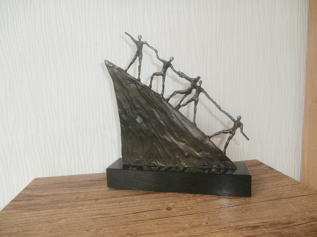 Brons Beeld van Corry Ammerlaan     ,, On The Road ,,, Verzamelen, Ophalen of Verzenden, Zo goed als nieuw, Mens