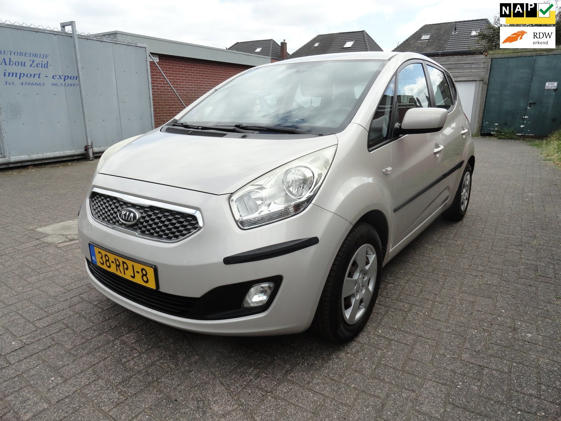 Kia Venga 1.4 CVVT Seven (KM 137881 NAP AIRCO), Auto's, Voorwielaandrijving, Gebruikt, 4 cilinders, 1396 cc