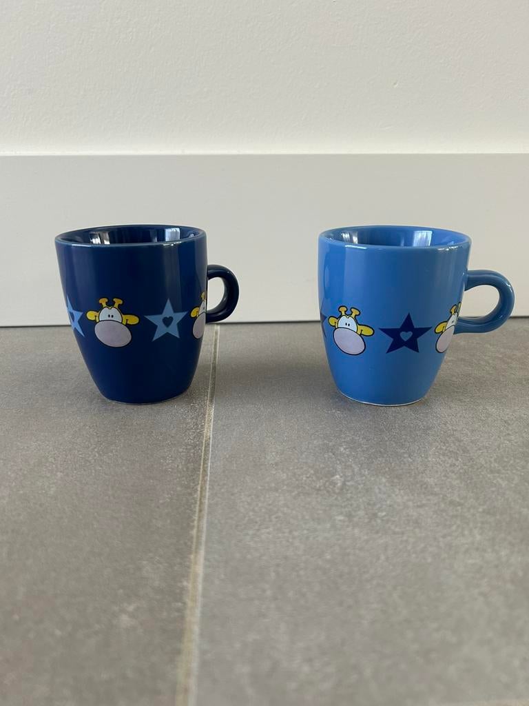 Twee nieuwe kopjes van Paperclip met de giraf van Jan Vis, Ophalen of Verzenden
