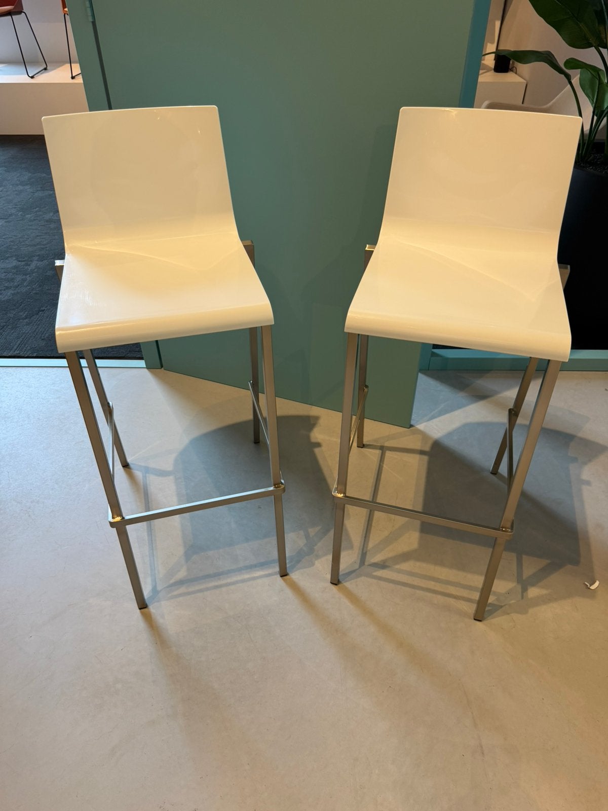 Pedrali Kuadra barkruk. Matchroom. Stapelbaar. Prijs voor 2, Ophalen, Kunststof, 60 tot 90 cm, Nieuw
