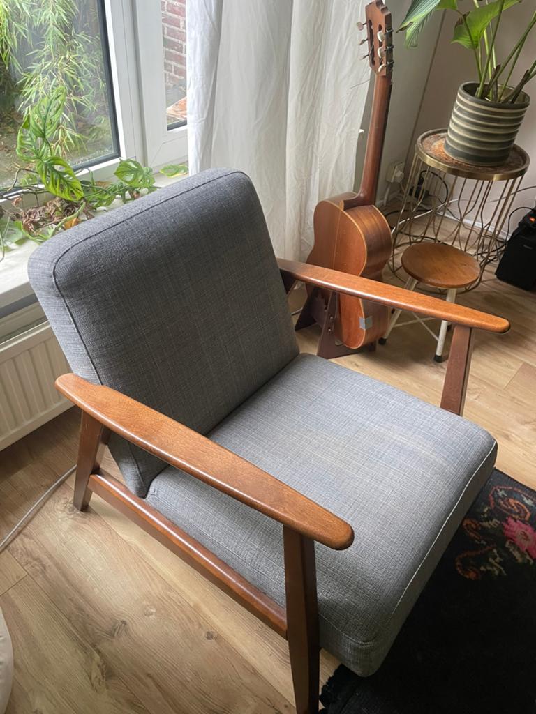 IKEA EKENÄSET fauteuil – grijs/hout, Huis en Inrichting, Ophalen, Gebruikt, 75 tot 100 cm, 50 tot 75 cm