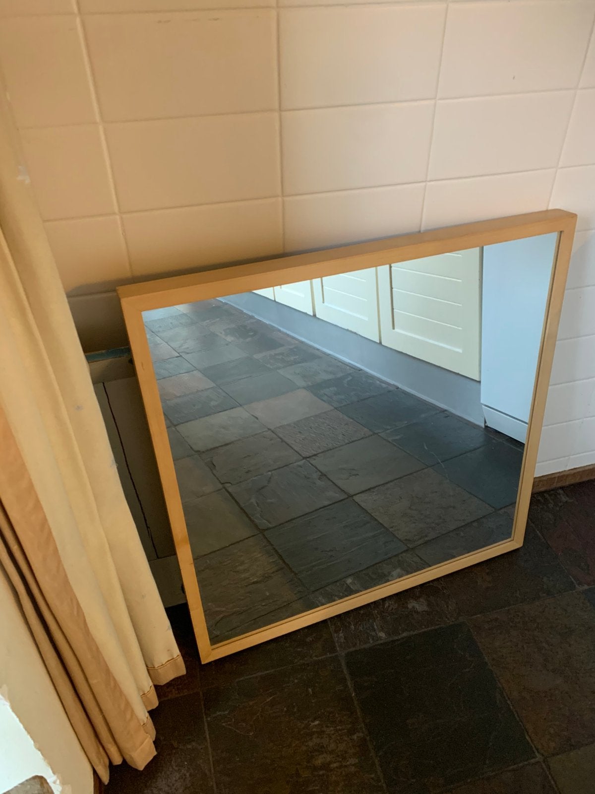 Spiegel van Ikea : Stave. Maat:  70 x 70 cm. 6 euro, Huis en Inrichting, Woonaccessoires | Spiegels, Vierkant, Ophalen of Verzenden