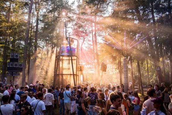 Into the woods; 2 zaterdagtickets ruilen voor de vrijdag, Tickets en Kaartjes, Evenementen en Festivals, Twee personen