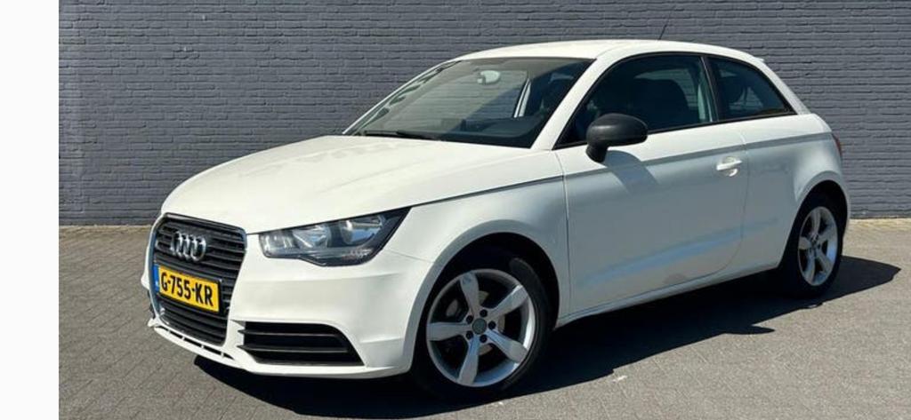 Audi A1 1.2 Tfsi NAVI PDC AIRCO NETTE AUTO, Voorwielaandrijving, Euro 5, Stof, Zwart