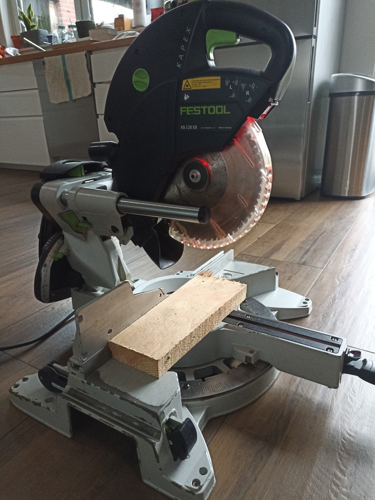 Festool ks120 eb Kapex, Doe-het-zelf en Verbouw, Gereedschap | Zaagmachines, Ophalen, 1200 watt of meer, Afkortzaag, 70 mm of meer