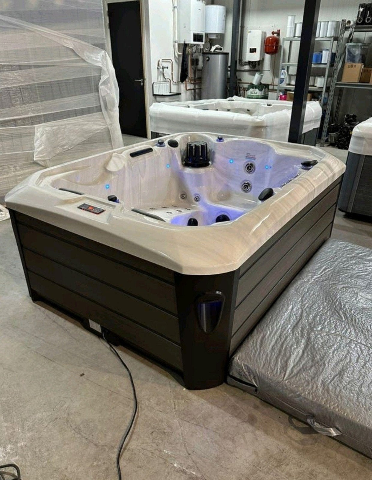 Nieuwe Jacuzzi | Spacuzzi | 3 Persoons | 2 Jaar Garantie |, Verzenden, Nieuw