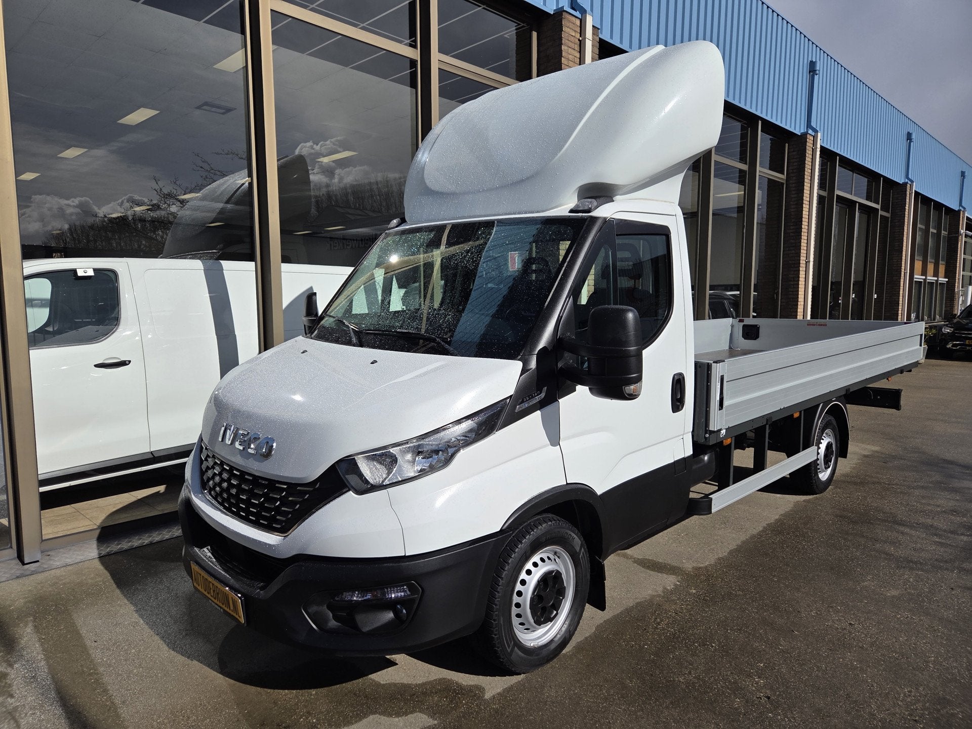 Iveco Daily 35S14 Automaat Lange Open laadbak 4.86Lang, Auto's, Bestelauto's, Automaat, Multifunctioneel stuurwiel, Gebruikt, Iveco