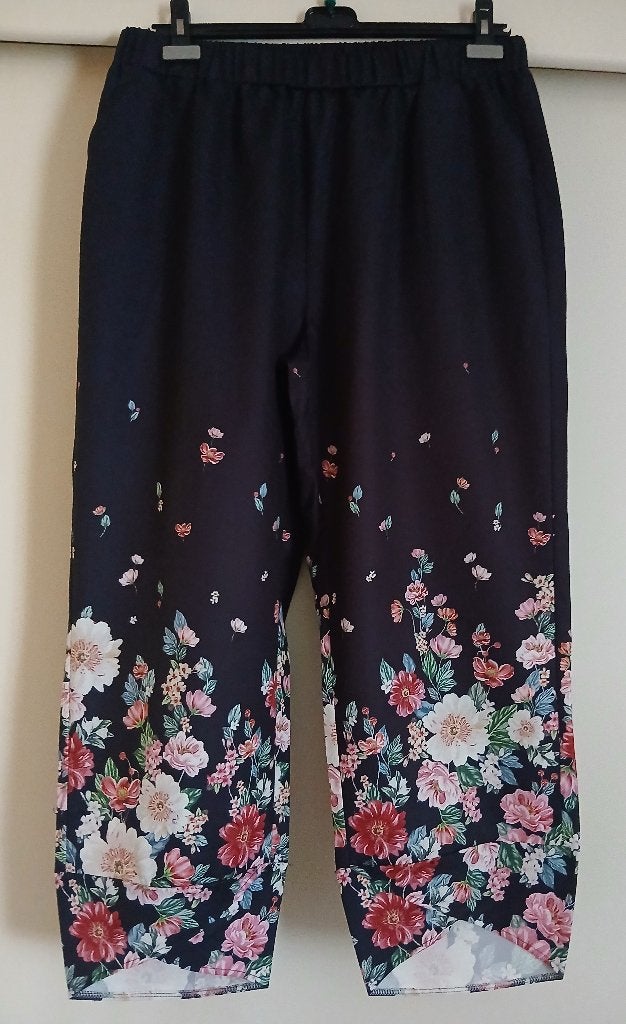 Leuke nog nieuwe broek maat XXL, Kleding | Dames, Zwart, Nieuw, Ophalen of Verzenden, Onbekend