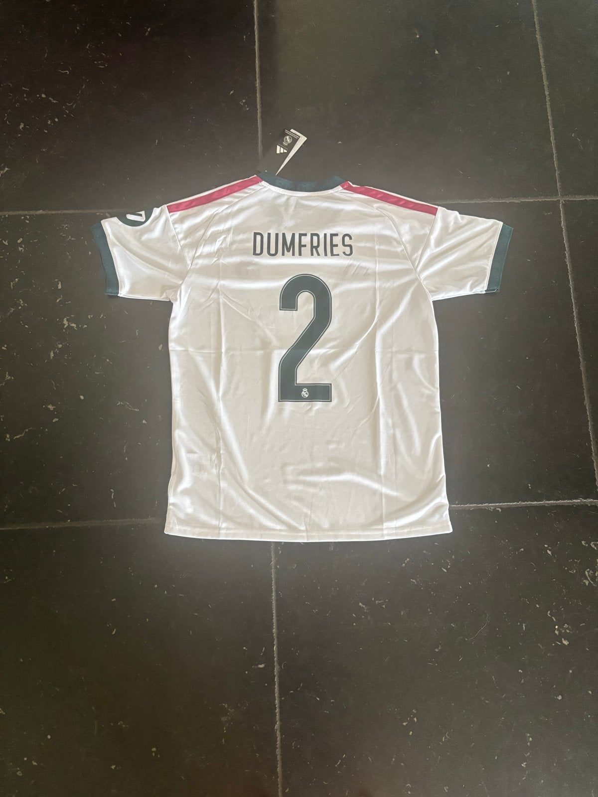 Dumfries Real Madrid Thuisshirt 26/27 - Nieuw met kaartjes, Maat M, Ophalen of Verzenden, Nieuw, Shirt