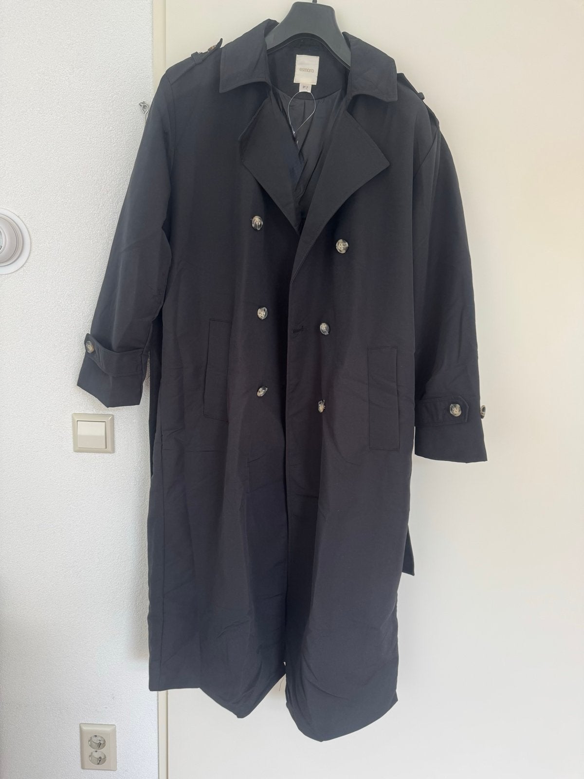 Nieuwe zwarte trenchcoat maat M, Ophalen of Verzenden, Nieuw, Maat 38/40 (M), Zwart