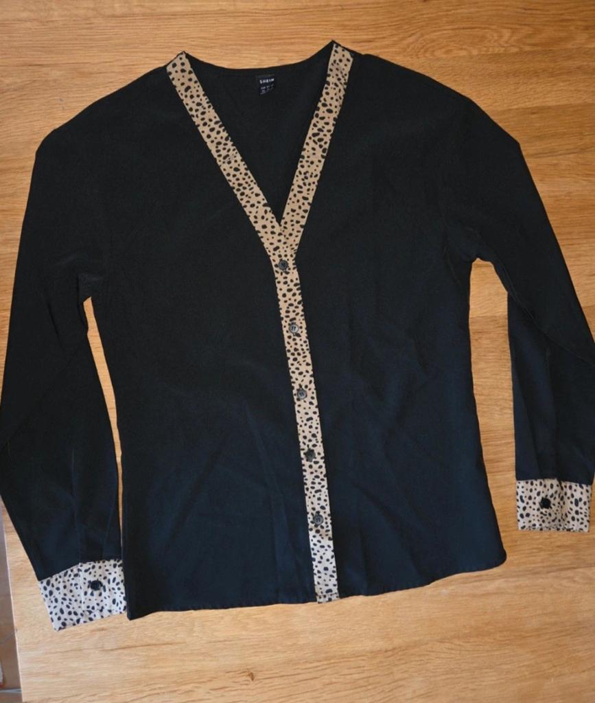 Shein Blouse Zwart met Luipaardprint Maat XS, Zwart, Ophalen of Verzenden, Zo goed als nieuw, Maat 34 (XS) of kleiner