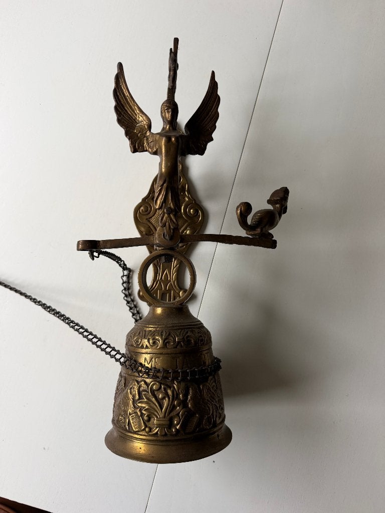 Antieke kloosterbel met Engel – Vintage Deurbel, Antiek en Kunst, Ophalen, Brons