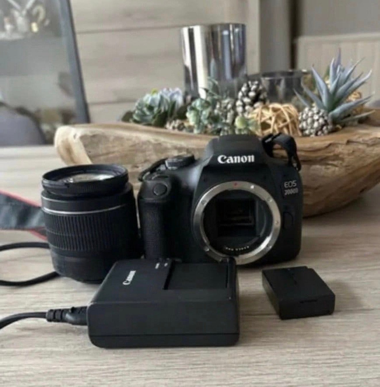 Canon EOS 2000d, Spiegelreflex, Canon, Ophalen of Verzenden, Zo goed als nieuw