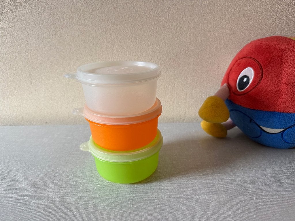 NIEUWSTAAT desserttrio 3 bakjes met deksels TUPPERWARE, Ophalen of Verzenden, Zo goed als nieuw, Bak of Kom, Met deksel