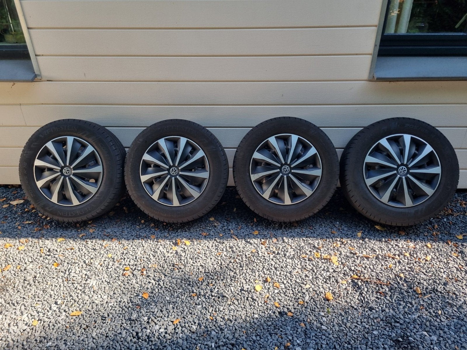 Vredestein Comtrac 205/65 R16 banden met velgen voor VW T5, Ophalen, 16 inch, Banden en Velgen, 205 mm