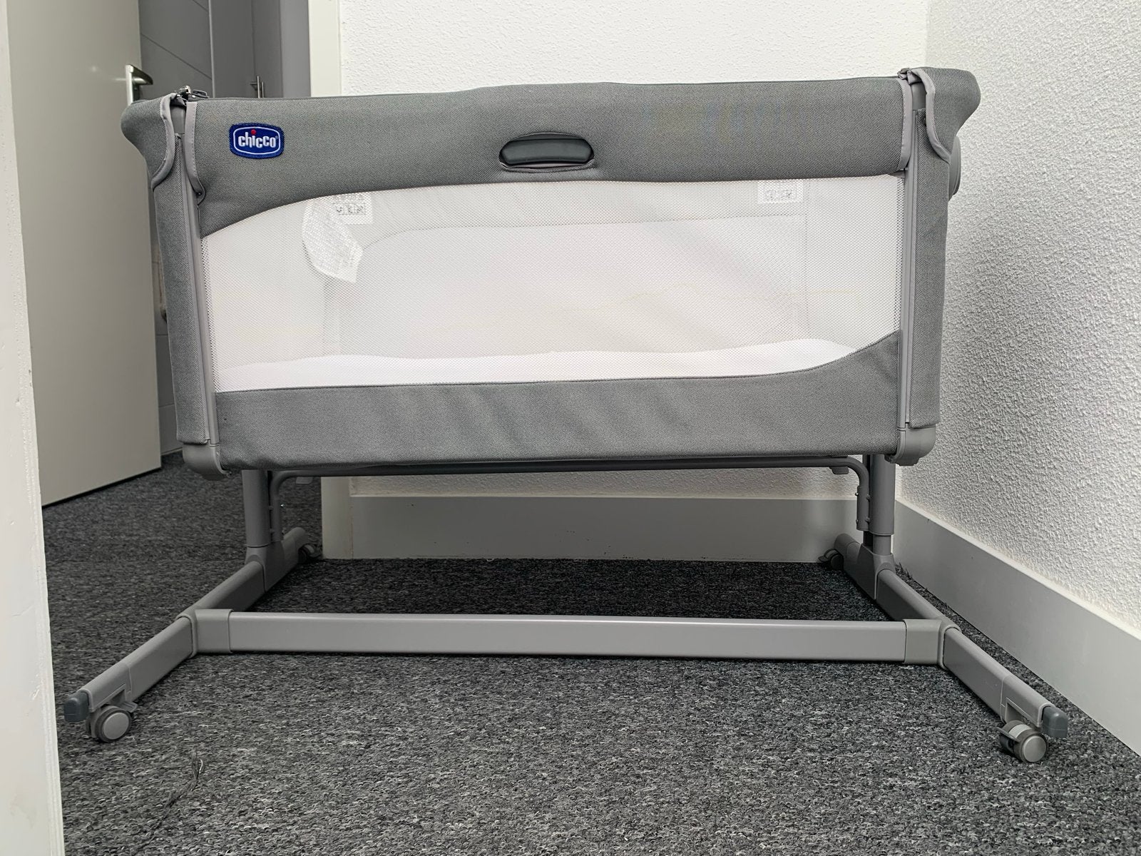 Chicco co-sleeper met Aerosleep matras en hoeslakens, Ophalen, Zo goed als nieuw, Wieg