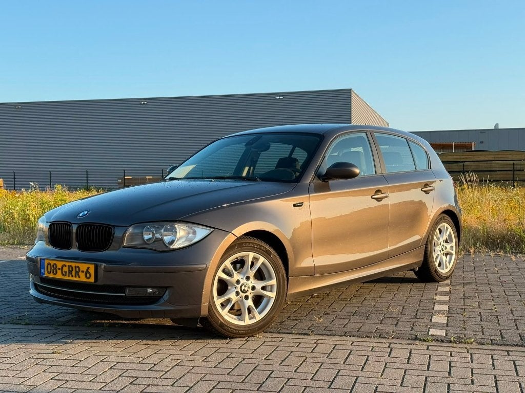 BMW 1-Serie 1.6 116I 5DR 2008 Bruin, 1-Serie, 4 cilinders, Bruin, 122 pk