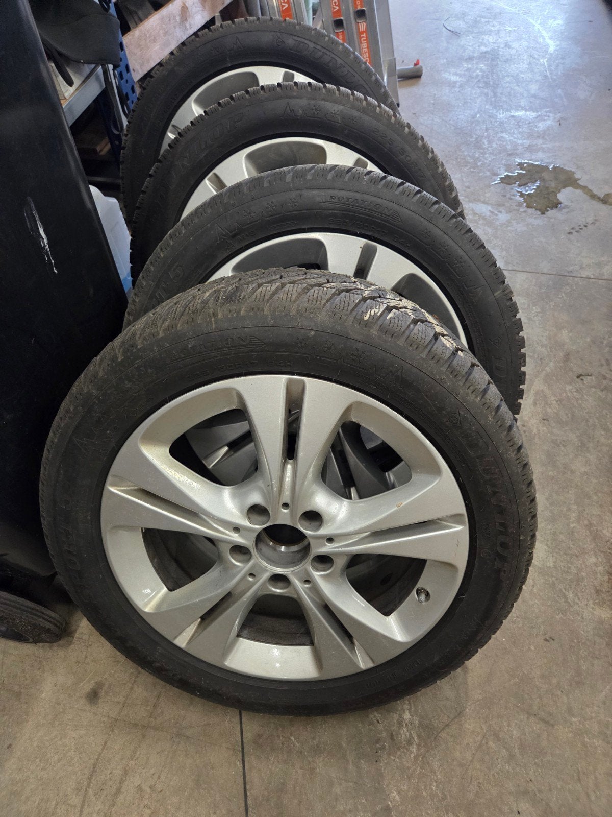 Banden mercedes c klasse 2018 w205 winterbanden, Auto-onderdelen, Banden en Velgen, Ophalen, Banden en Velgen, Nieuw, 17 inch