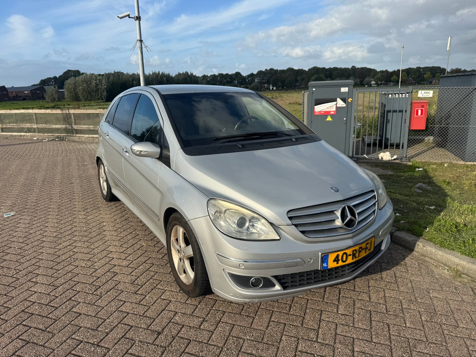 Mercedes-Benz B-Klasse automaat 1.7 B170 2005, Stof, Zwart, 4 cilinders, 400 kg