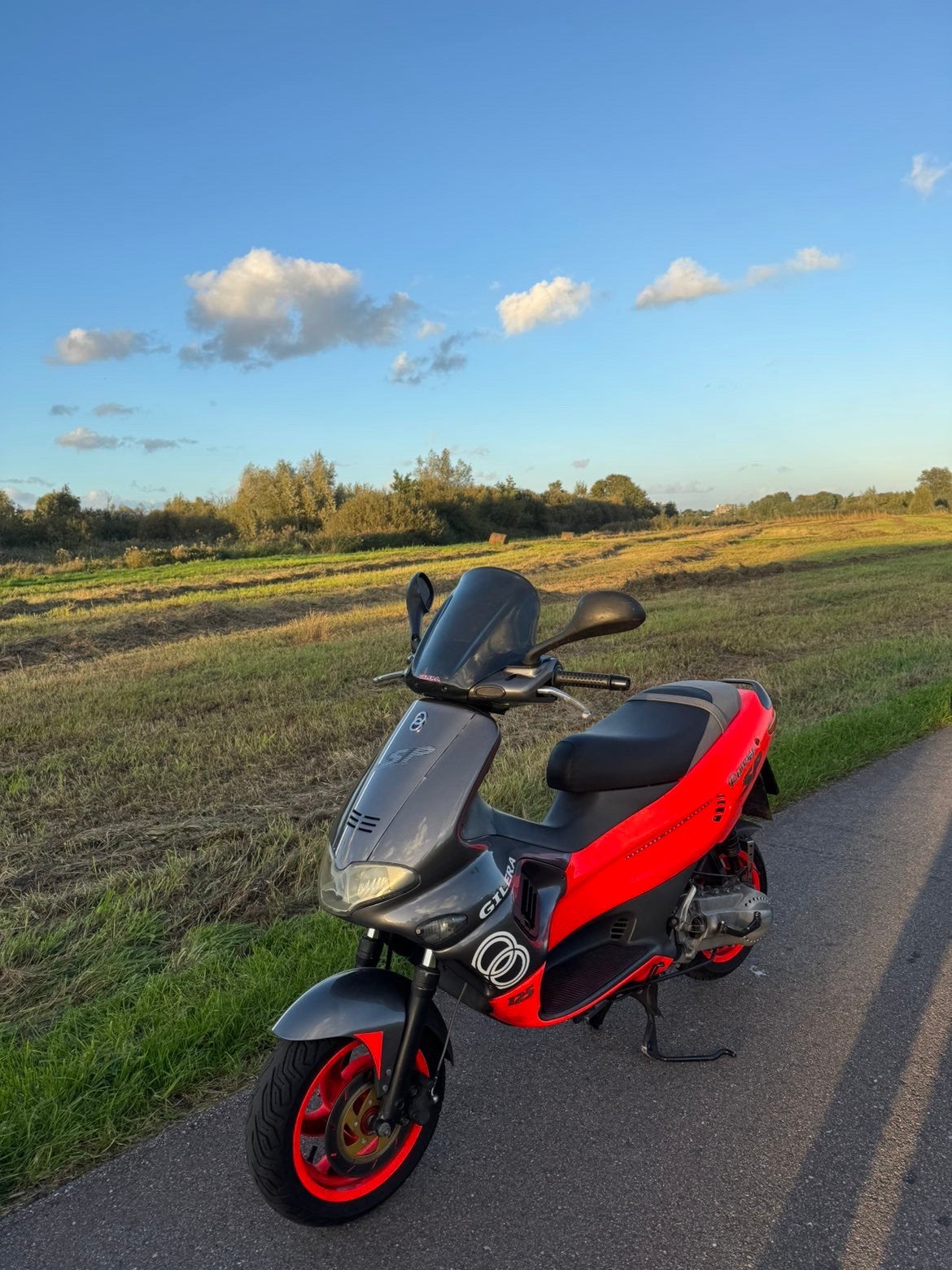 Gilera Runner 183CC Stage 3 A1 150km oud Fluo Rosso, Ophalen, Tweetakt, Overige modellen, Zo goed als nieuw