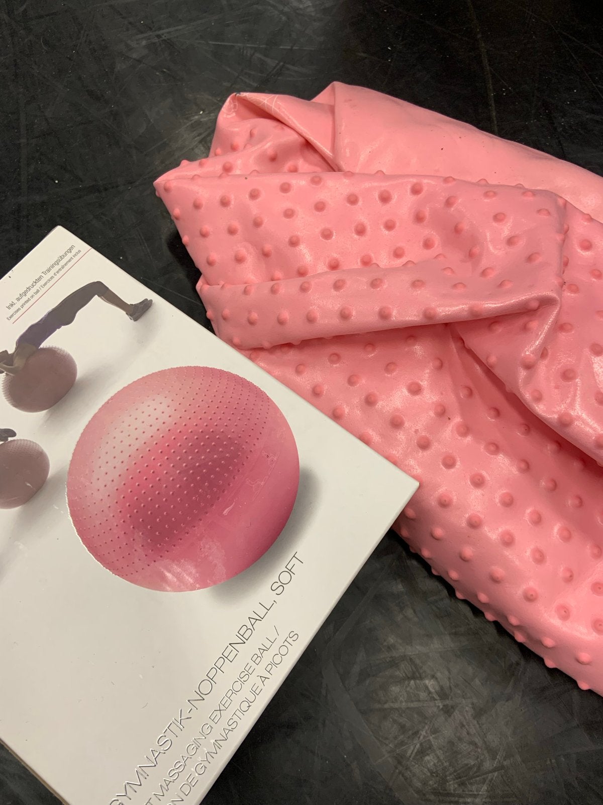 Roze Fitnessballen - 65 cm, Ophalen, Gebruikt, Armen, Fitnessbal