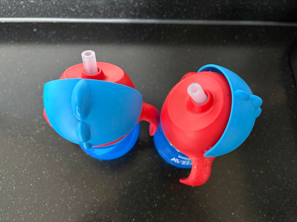 2x Philips Avent drinkbekers met rietje, Ophalen of Verzenden, Zo goed als nieuw