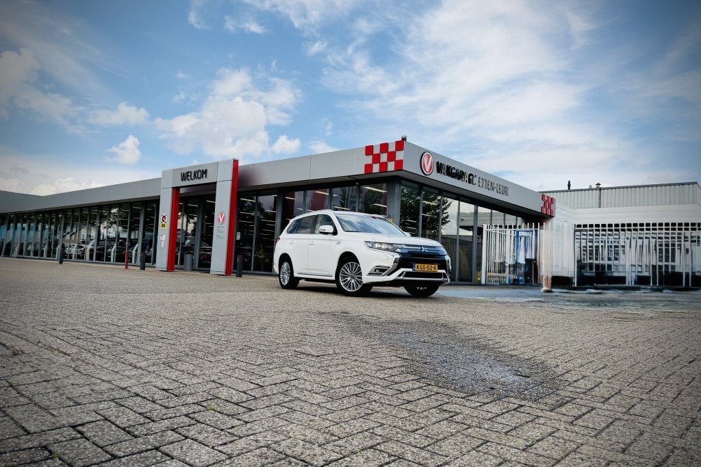 Mitsubishi Outlander 2.4 PHEV Intense | STOELVERWARMING | CR, Automaat, 12 maanden, Euro 6, 4 cilinders
