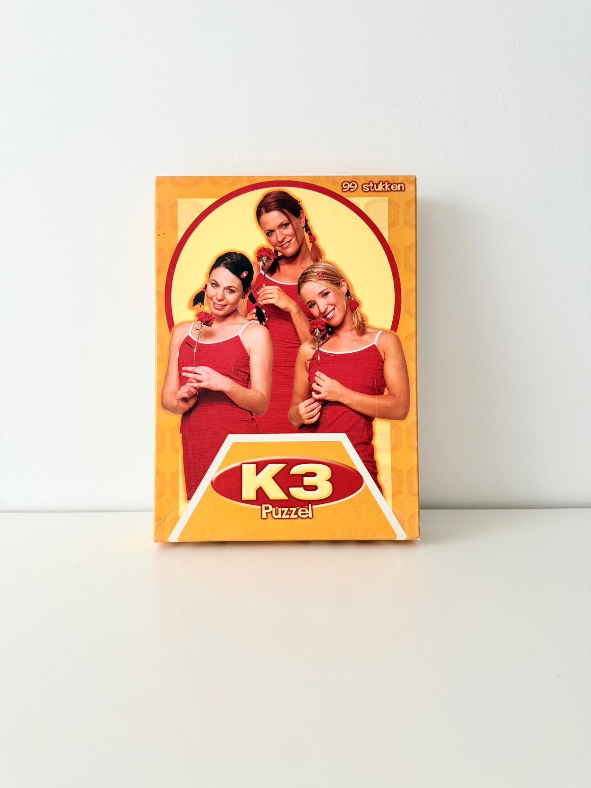 K3 Originals vintage gele rode puzzel, Kinderen en Baby's, Ophalen, Meer dan 50 stukjes, Zo goed als nieuw, 6 jaar of ouder