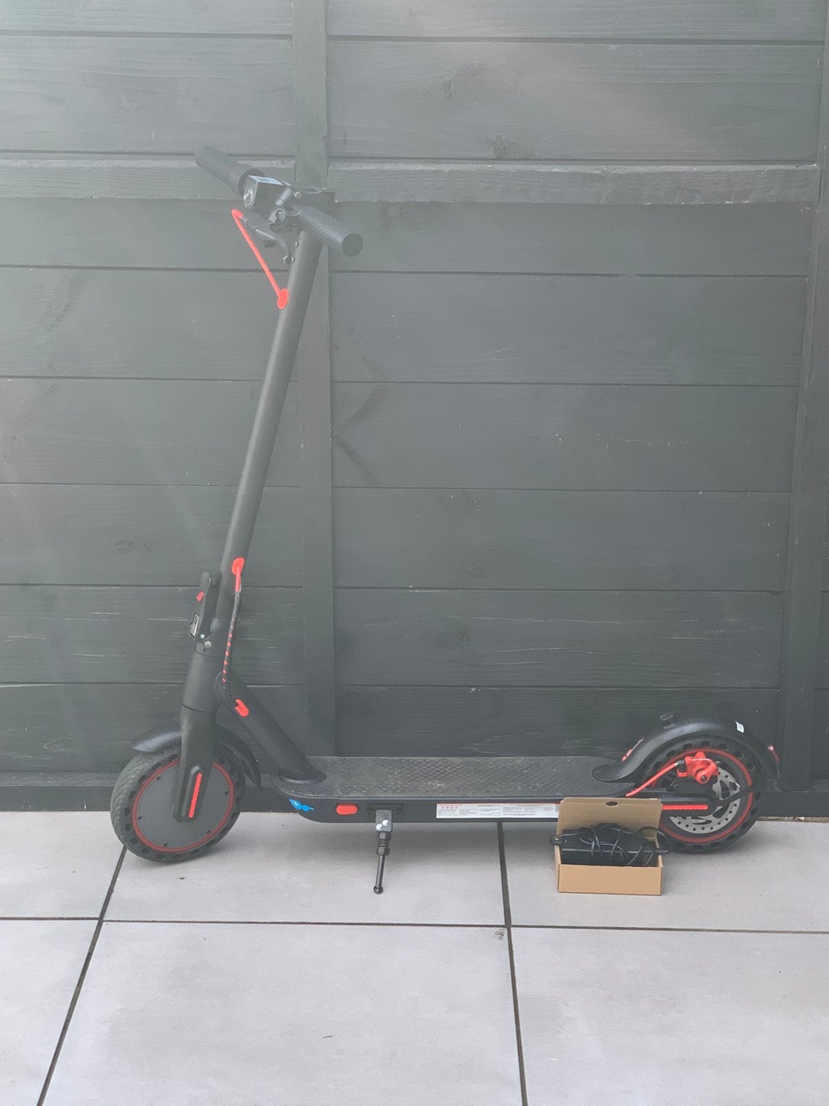 Elektrische step 18 km gereden gloed nieuw, Ophalen, Zo goed als nieuw, Elektrische step (E-scooter)