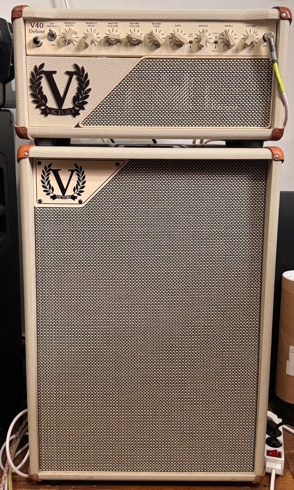 Victory V40 Deluxe “The Duchess” + Victory V212-VCD 2x12 cab, Ophalen, Zo goed als nieuw, Gitaar, Minder dan 50 watt