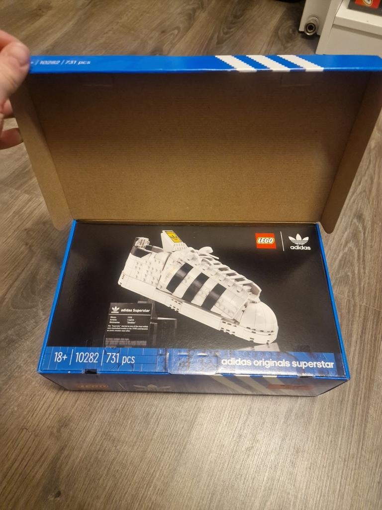 LEGO Adidas Originals Superstar 10282 - Nieuw in doos, Lego, Nieuw, Ophalen of Verzenden, Complete set