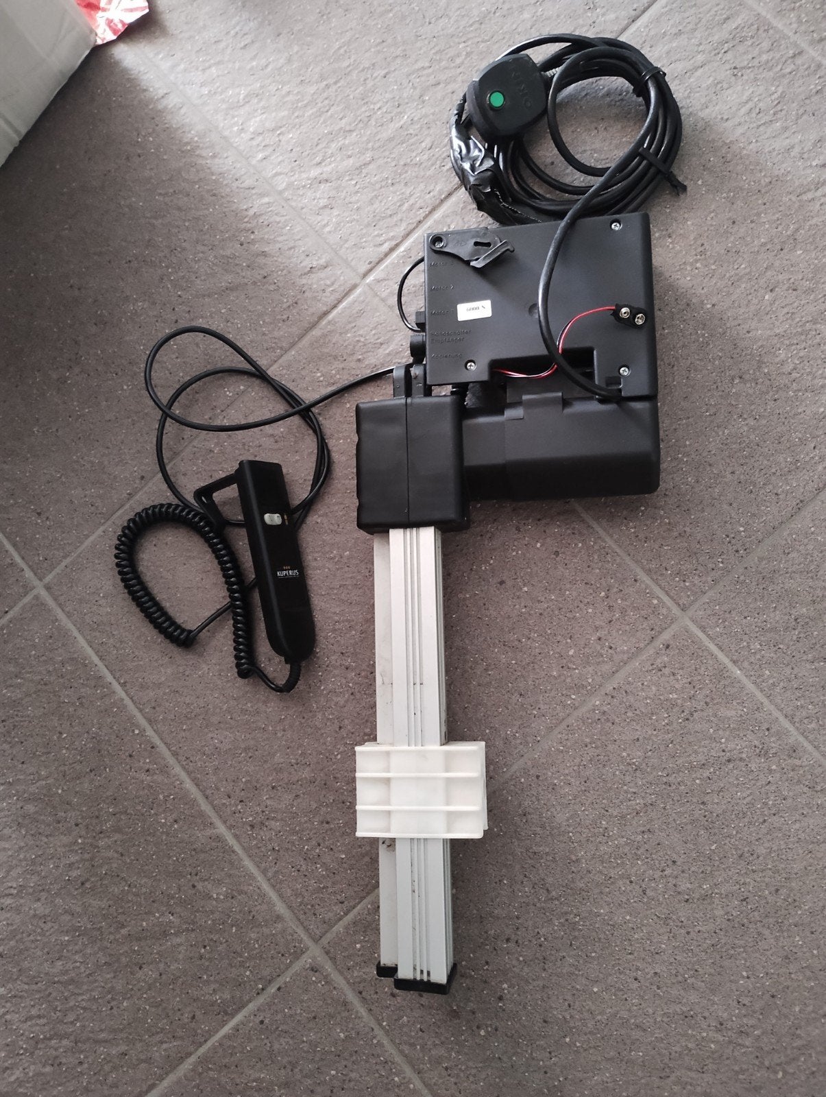 Kuperus bed motor met afstandsbediening, Eenpersoons, Ophalen of Verzenden, Metaal, Verstelbaar