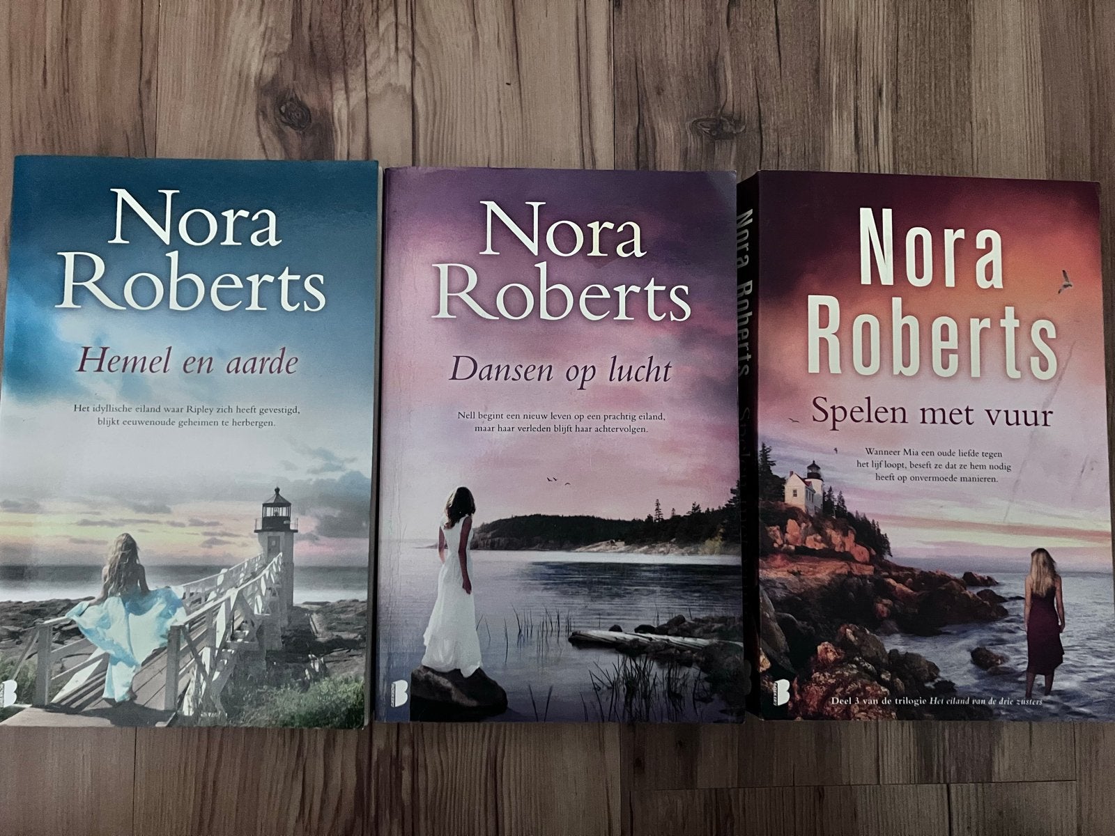 Nora Roberts - De Ierse Trilogie (3 boeken), Ophalen of Verzenden, Zo goed als nieuw, Nederland