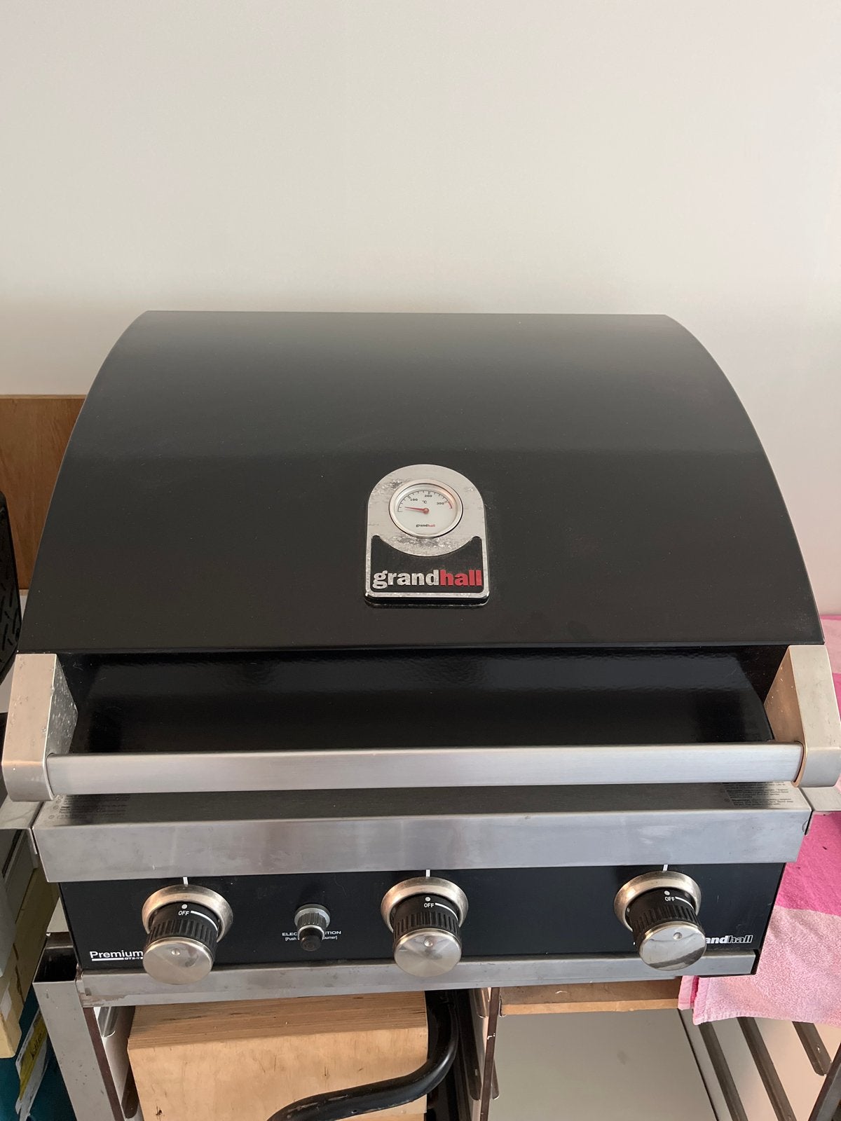 Grandhall Premium GT3-V Gasbarbecue met hoes, Ophalen, Gebruikt