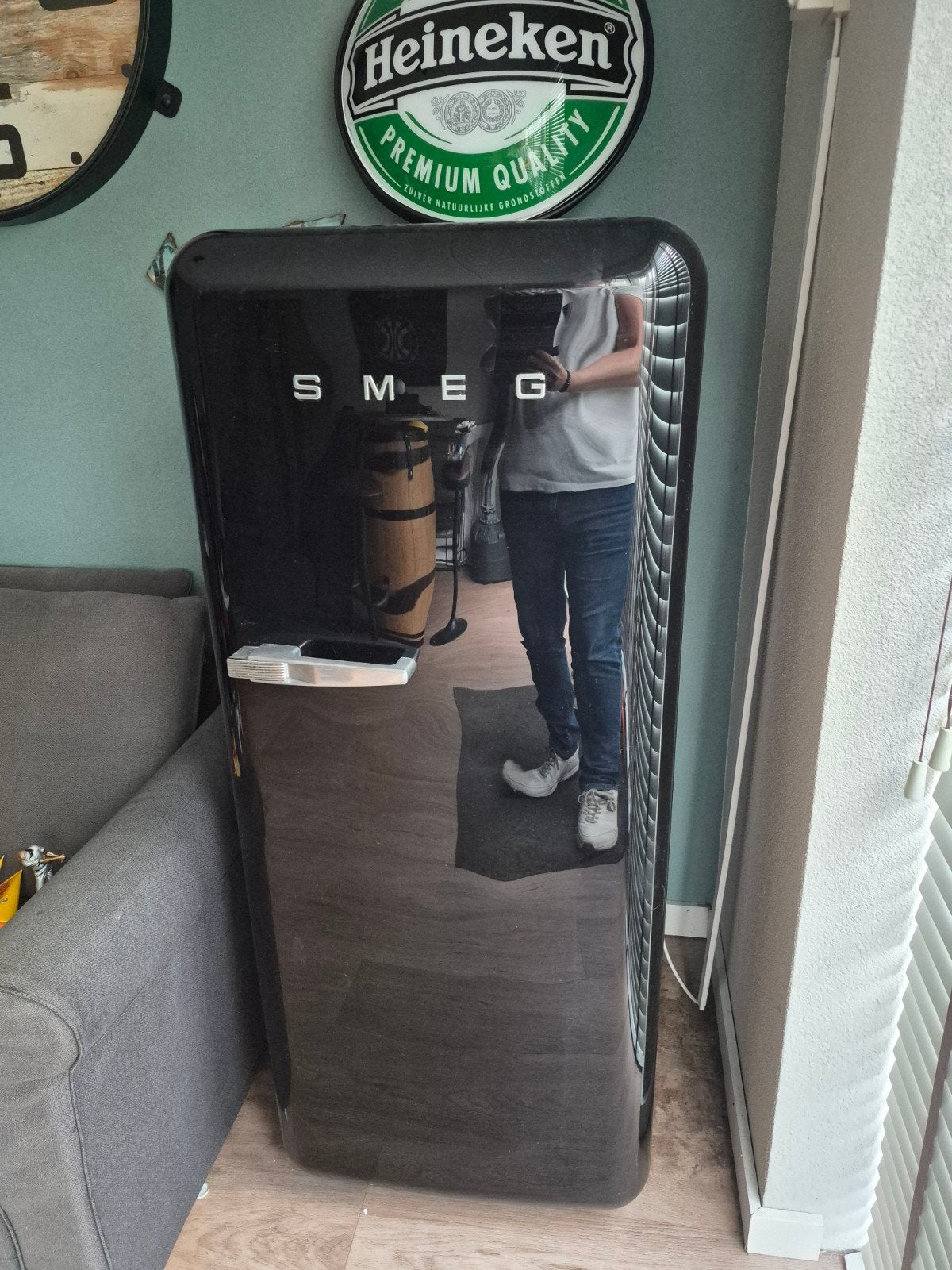 Smeg  Koelkast Zwart - Compact en Stijlvol, Gebruikt, 100 tot 150 liter, 45 tot 60 cm, Met vriesvak