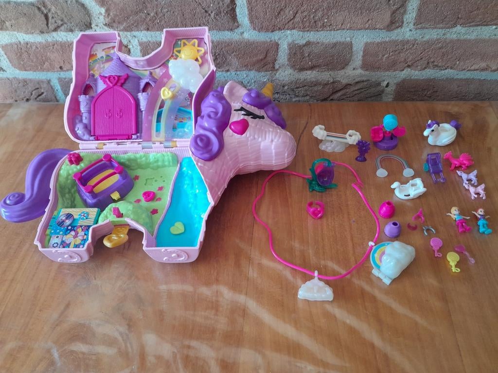 Polly pocket eenhoorn pinata.
Compleet.
Hele leuke set., Ophalen of Verzenden, Zo goed als nieuw