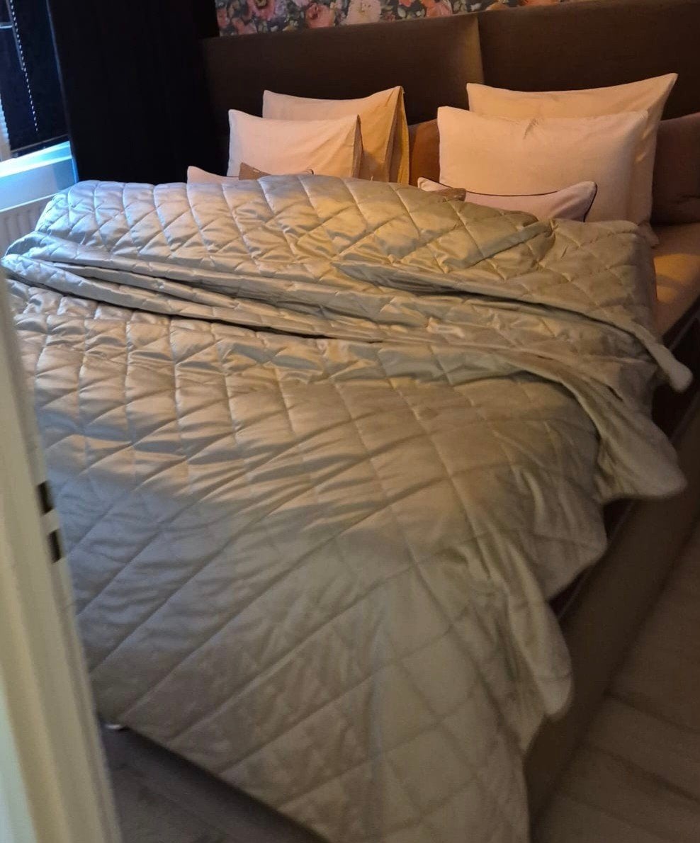 fluweel bedsprei, Ophalen, Overige maten, Zo goed als nieuw, IKEA