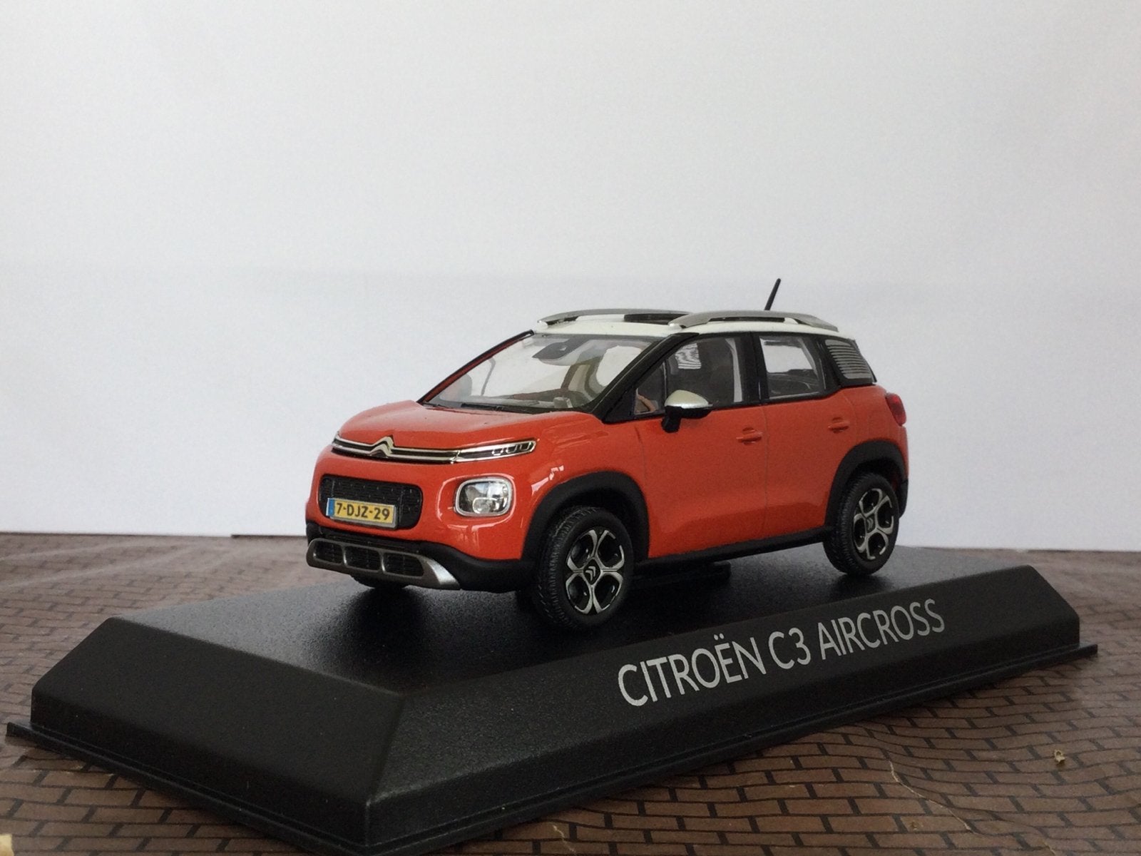 Citroën C3 Aircross 2016 Orange Metallic Norev 1:43, Ophalen of Verzenden, Zo goed als nieuw, Auto, Norev
