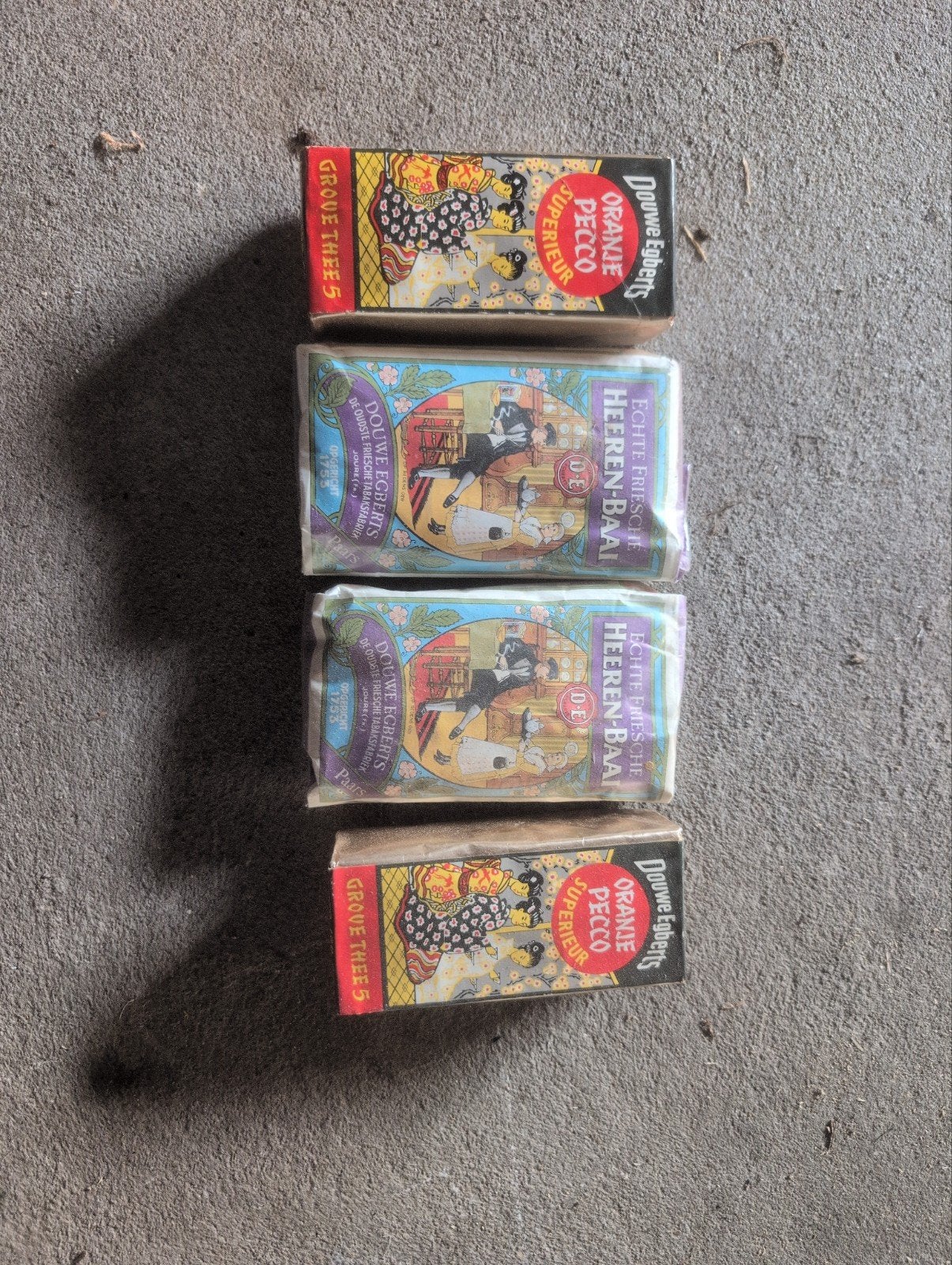 Vintage Douwe Egberts Thee en Heeren-Baai Verpakkingen, Verzamelen, Ophalen of Verzenden, Gebruikt