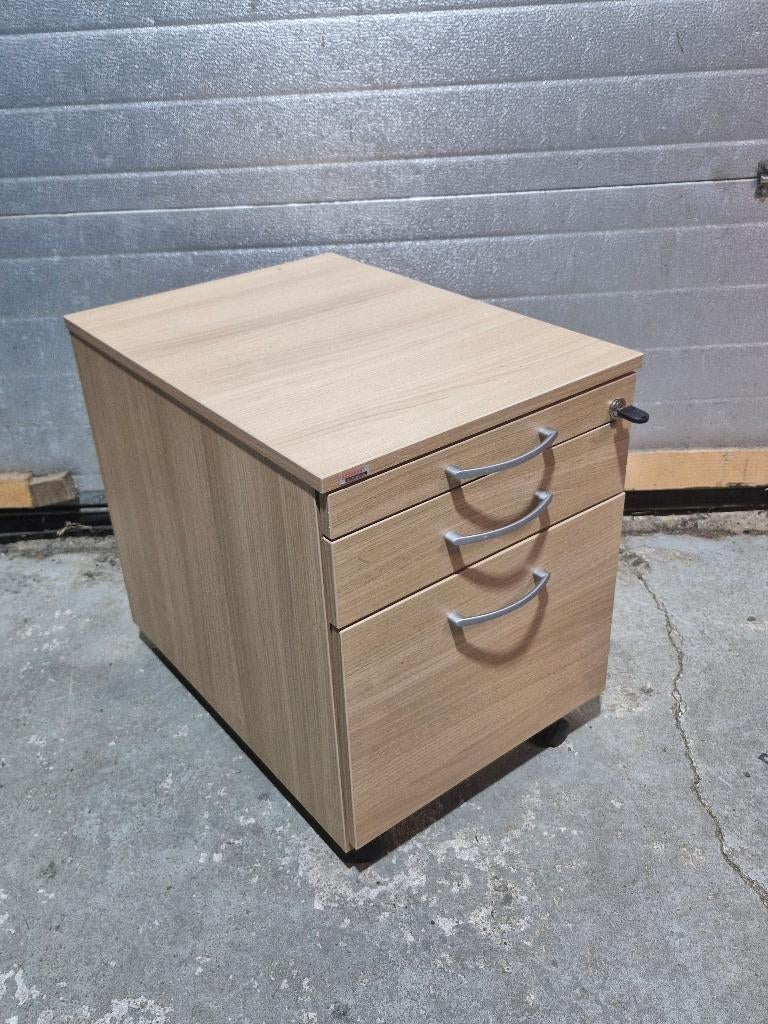 Assmann rolblok / rolcontainer / ladeblok (np 449 euro), Ophalen, Overige materialen, Minder dan 50 cm, Info@assmann.de